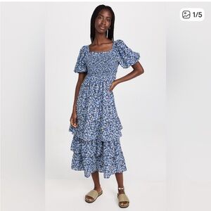 English Factory
Textured Floral Printed Maxi Dress